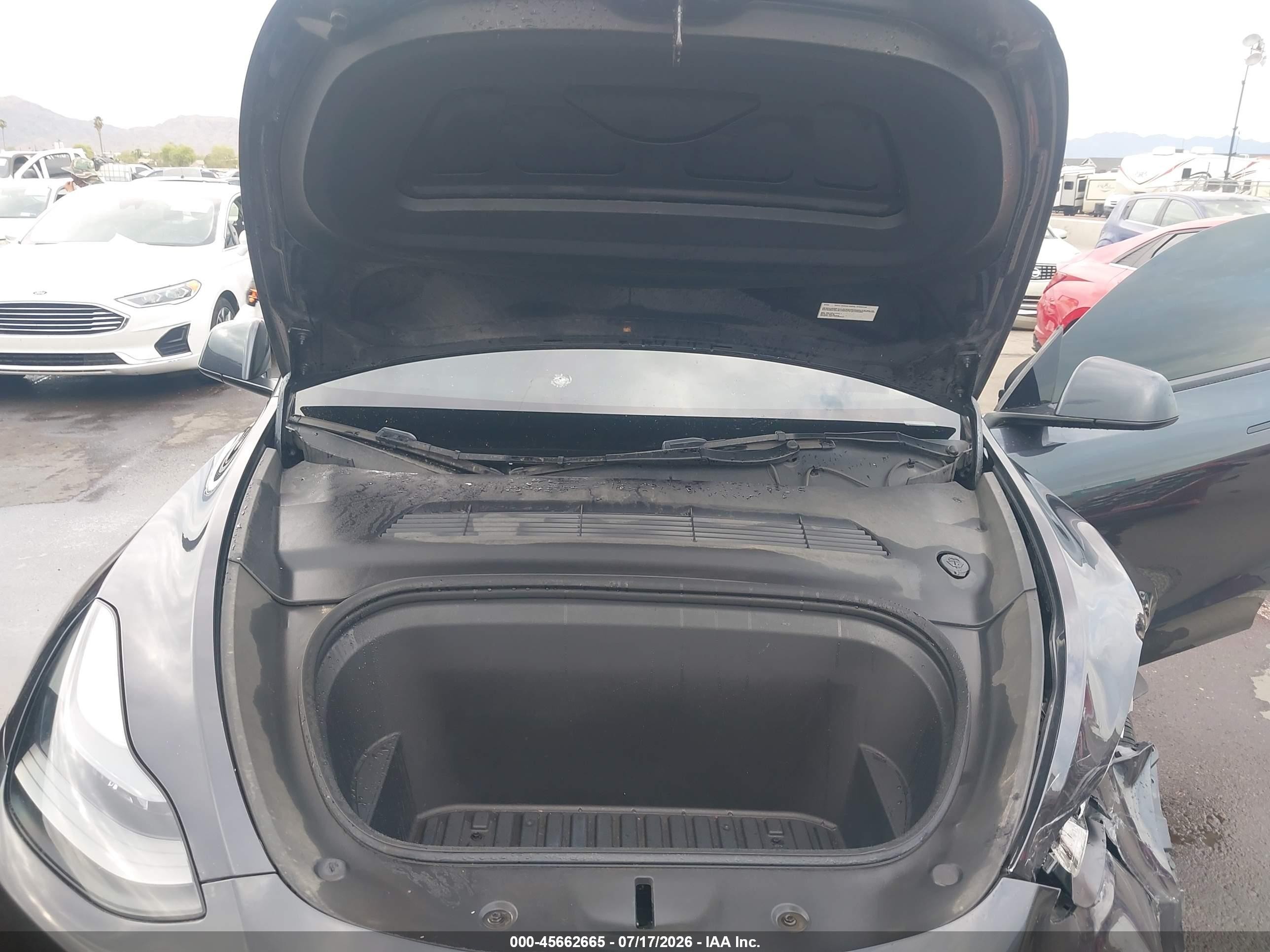 2024 Tesla Model Y Performance Dual Motor All-wheel Drive Black vin: 7SAYGDEF1RF072362