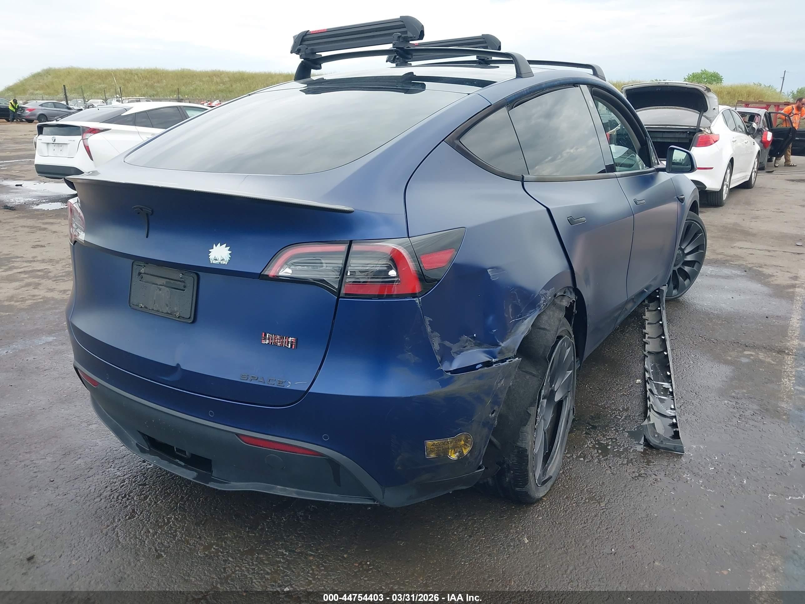 2022 Tesla Model Y Performance Dual Motor All-wheel Drive Синий vin: 7SAYGDEF2NF337087