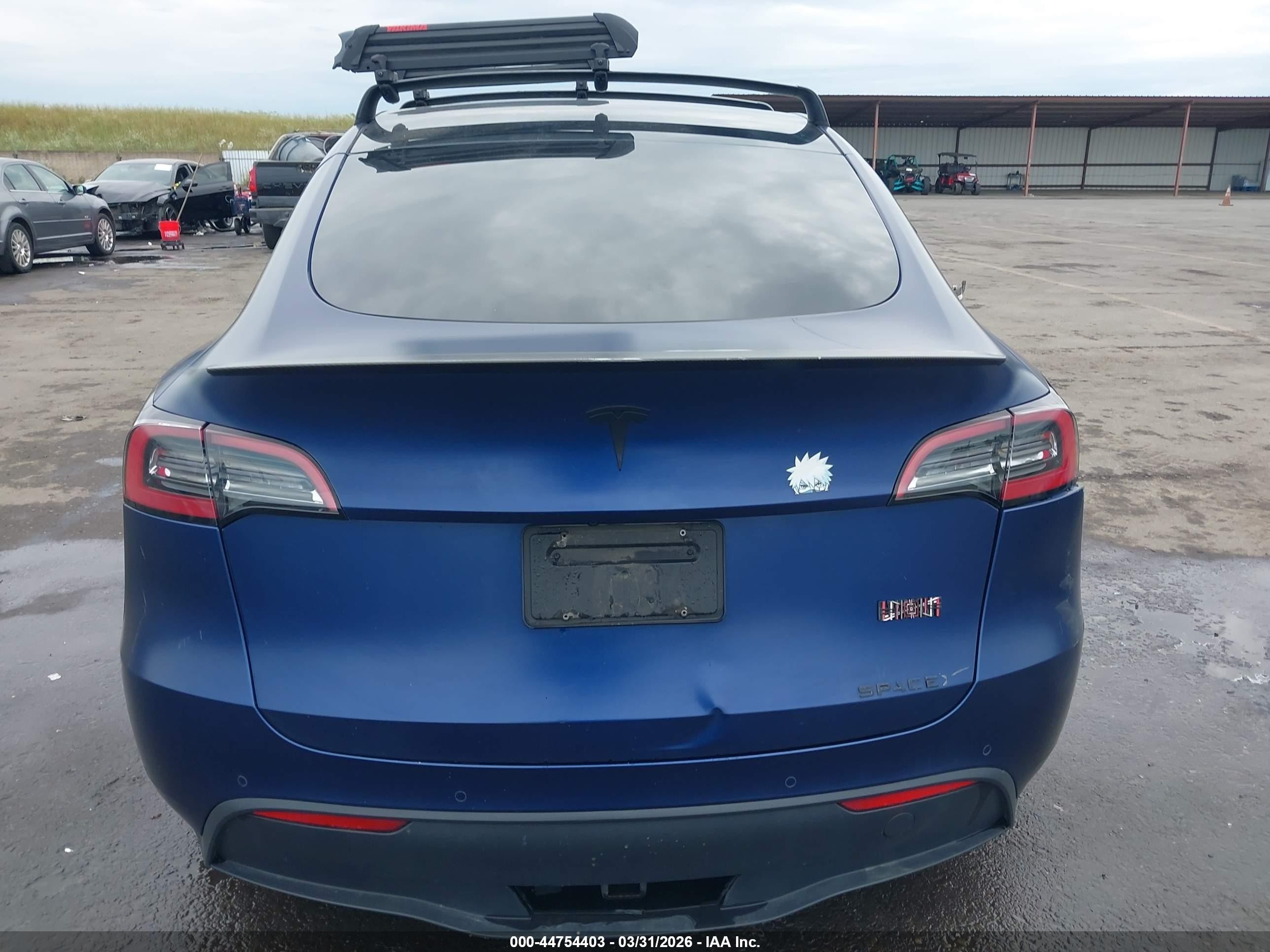2022 Tesla Model Y Performance Dual Motor All-wheel Drive Синий vin: 7SAYGDEF2NF337087