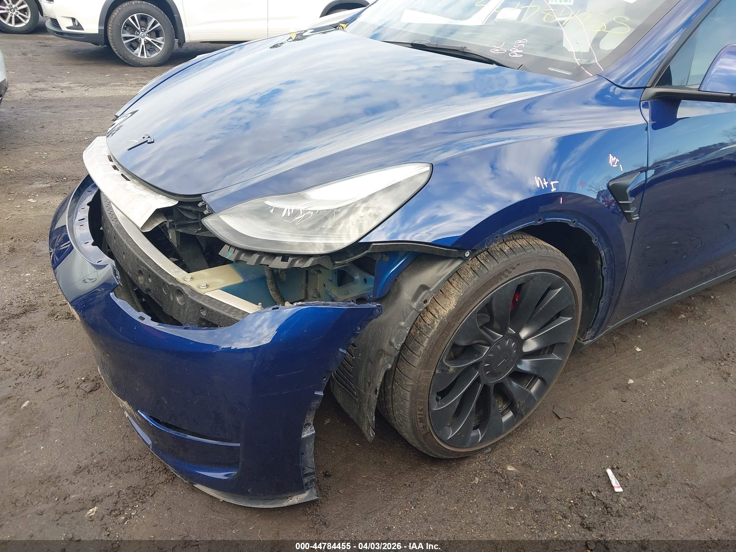 2023 Tesla Model Y Performance Dual Motor All-wheel Drive Blue vin: 7SAYGDEF4PF794969