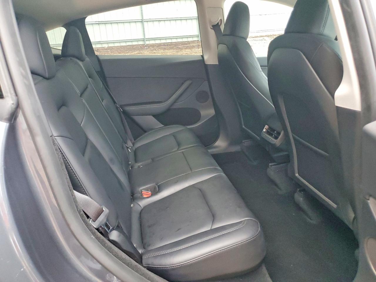 2023 Tesla Model Y Gray vin: 7SAYGDEF4PF807347