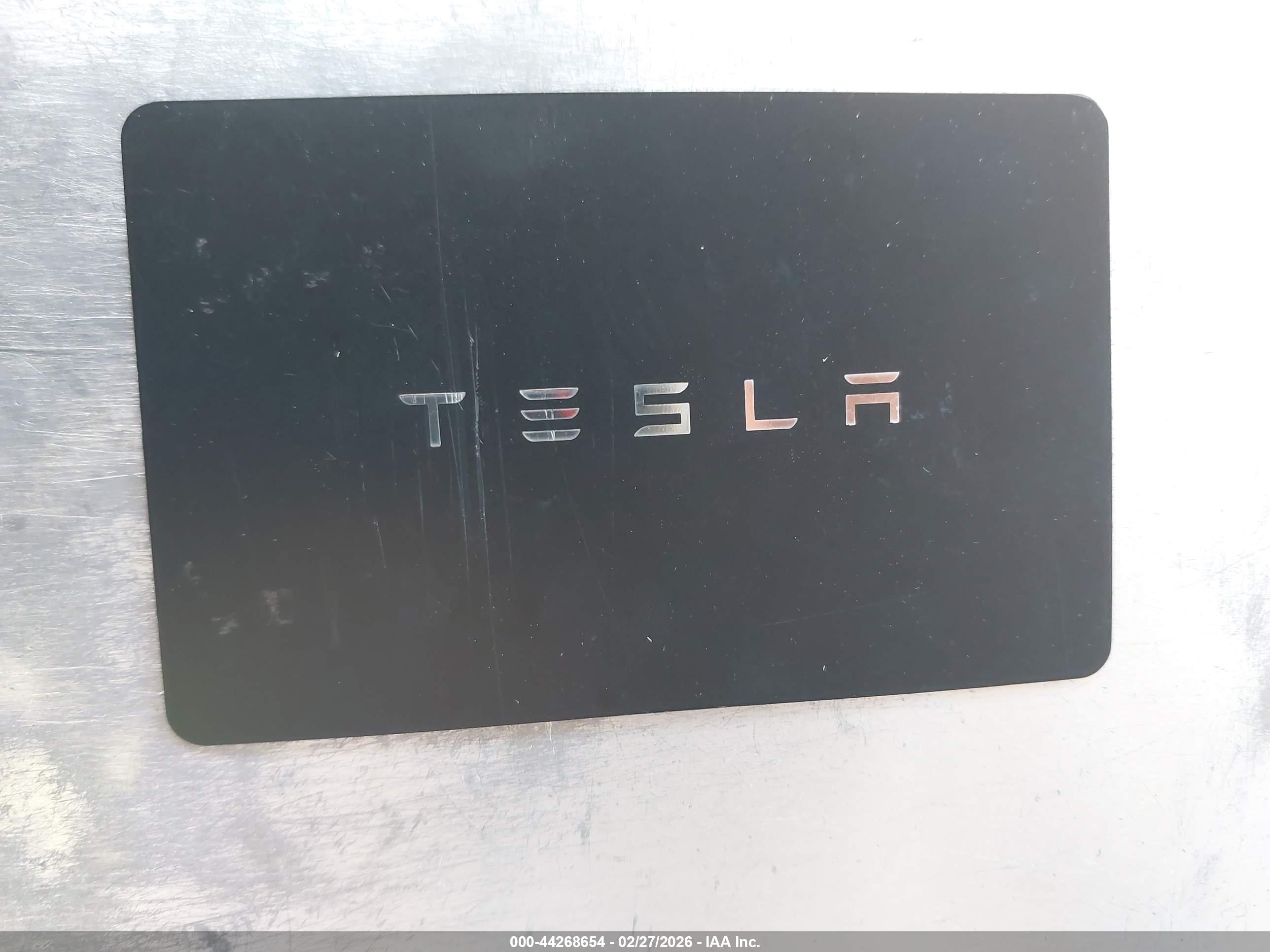 2023 Tesla Model Y Performance Dual Motor All-wheel Drive Gray vin: 7SAYGDEF5PF922006