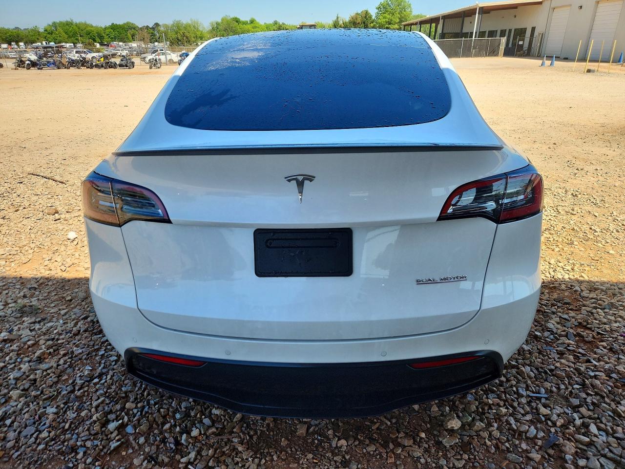 2022 Tesla Model Y White vin: 7SAYGDEF6NF452761