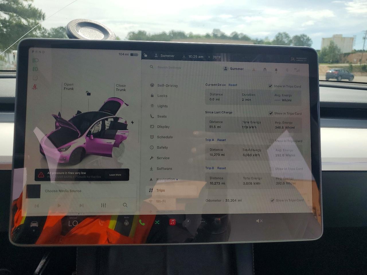 2023 Tesla Model Y White vin: 7SAYGDEF6PF832900