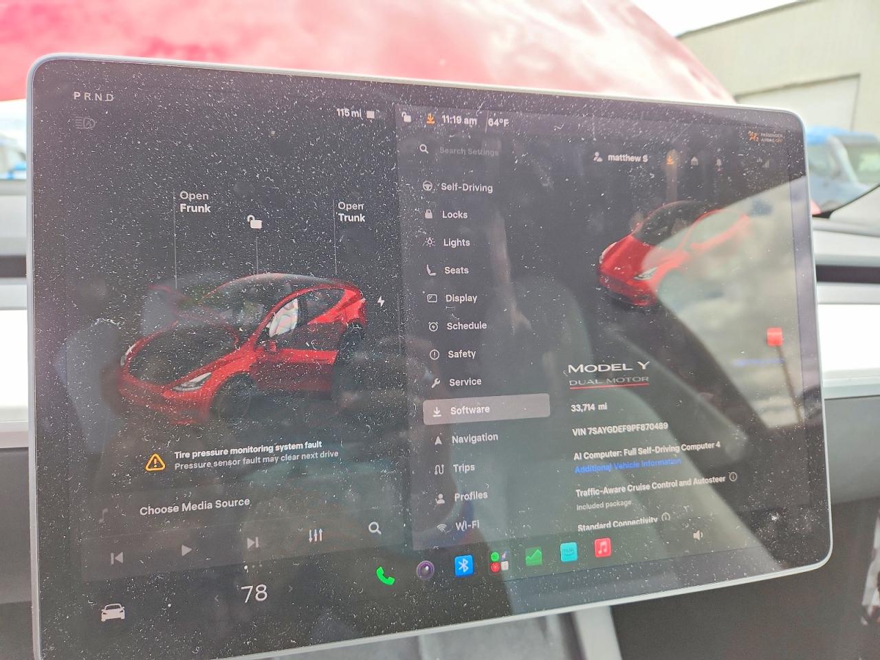2023 Tesla Model Y Красный vin: 7SAYGDEF9PF870489