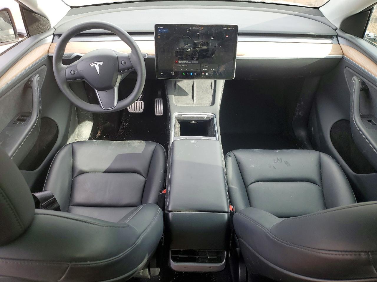 2025 Tesla Model Y Черный vin: 7SAYGDEF9SA341887
