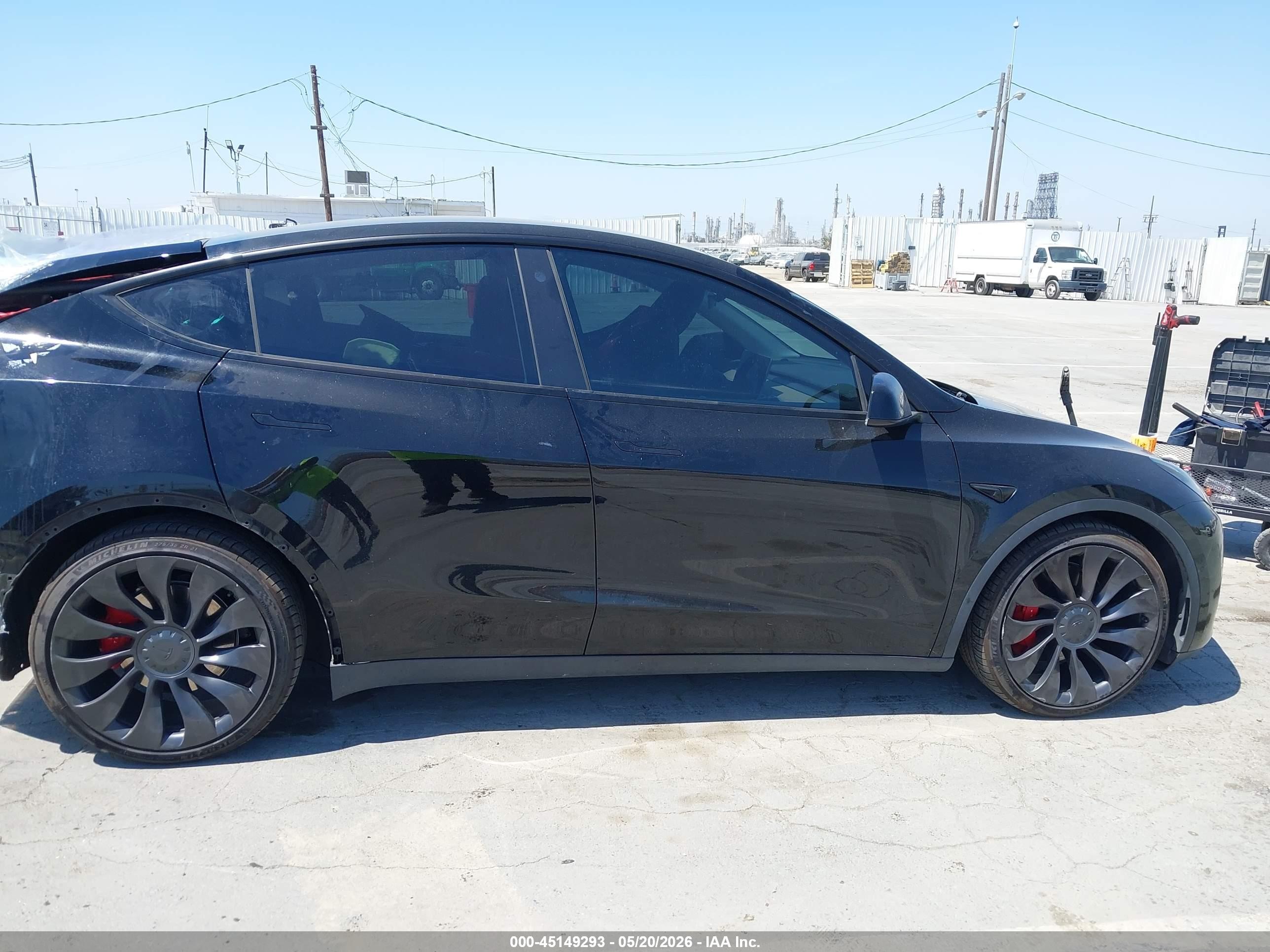 2022 Tesla Model Y Performance Dual Motor All-wheel Drive Black vin: 7SAYGDEFXNF404941