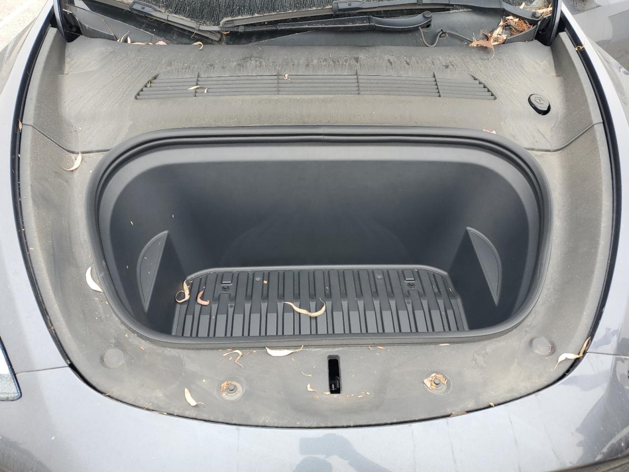 2022 Tesla Model Y Black vin: 7SAYGDEFXNF417141