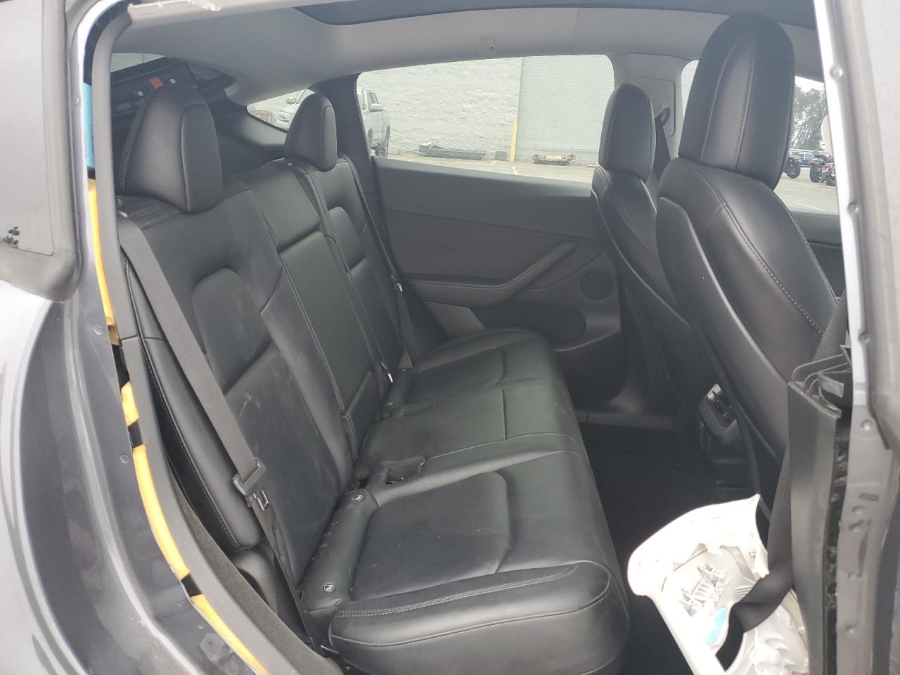 2022 Tesla Model Y Black vin: 7SAYGDEFXNF417141