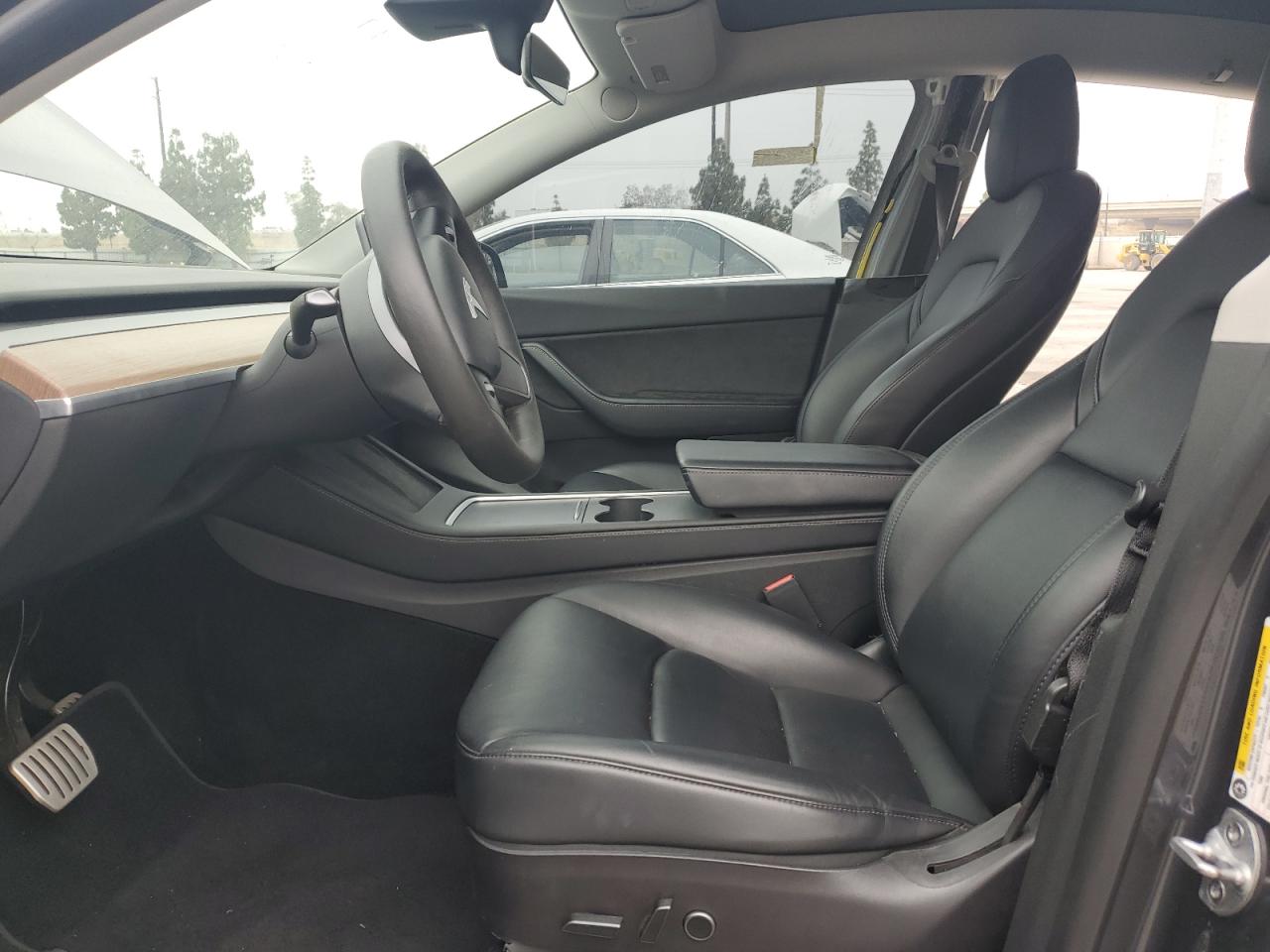 2022 Tesla Model Y Black vin: 7SAYGDEFXNF417141