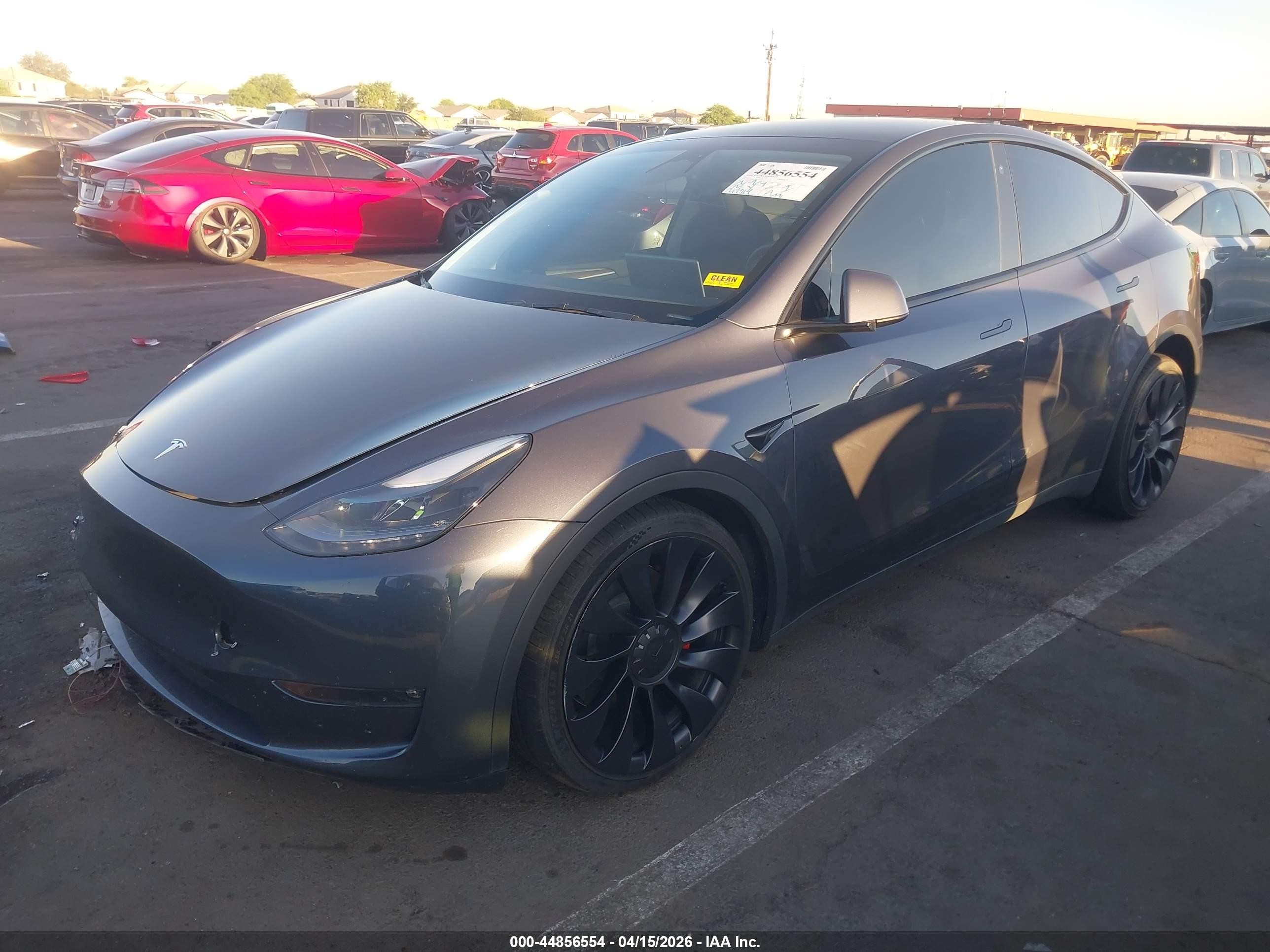 2023 Tesla Model Y Performance Dual Motor All-wheel Drive Gray vin: 7SAYGDEFXPF782356