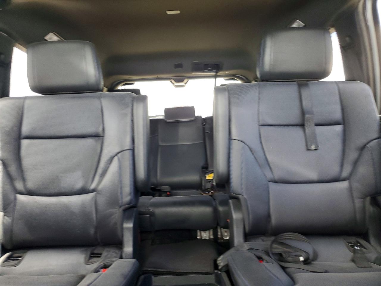 2024 Toyota Sequoia Platinum Белый vin: 7SVAAABA3RX041259