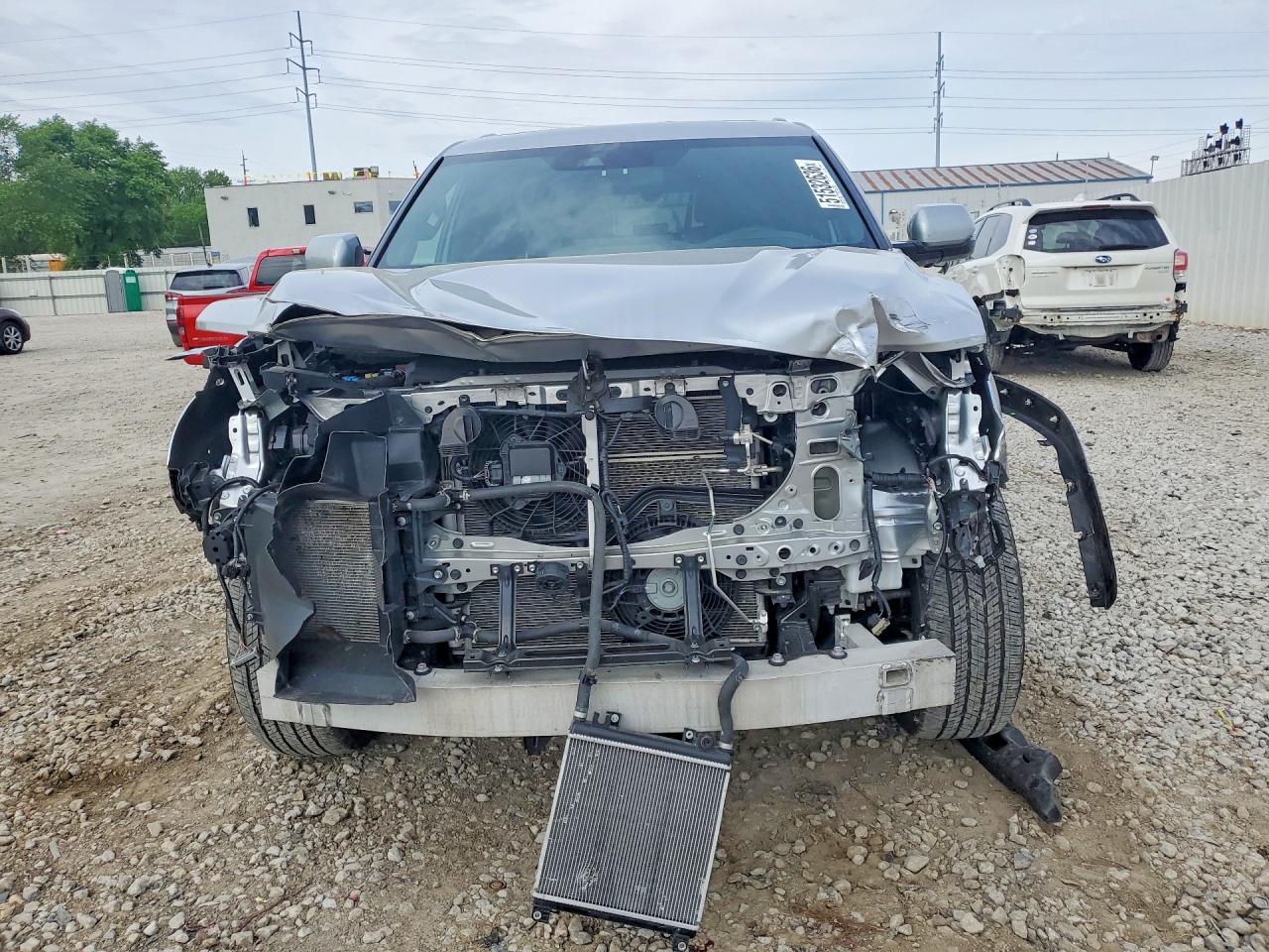 2025 Toyota Sequoia Platinum Silver vin: 7SVAAABAXSX065581