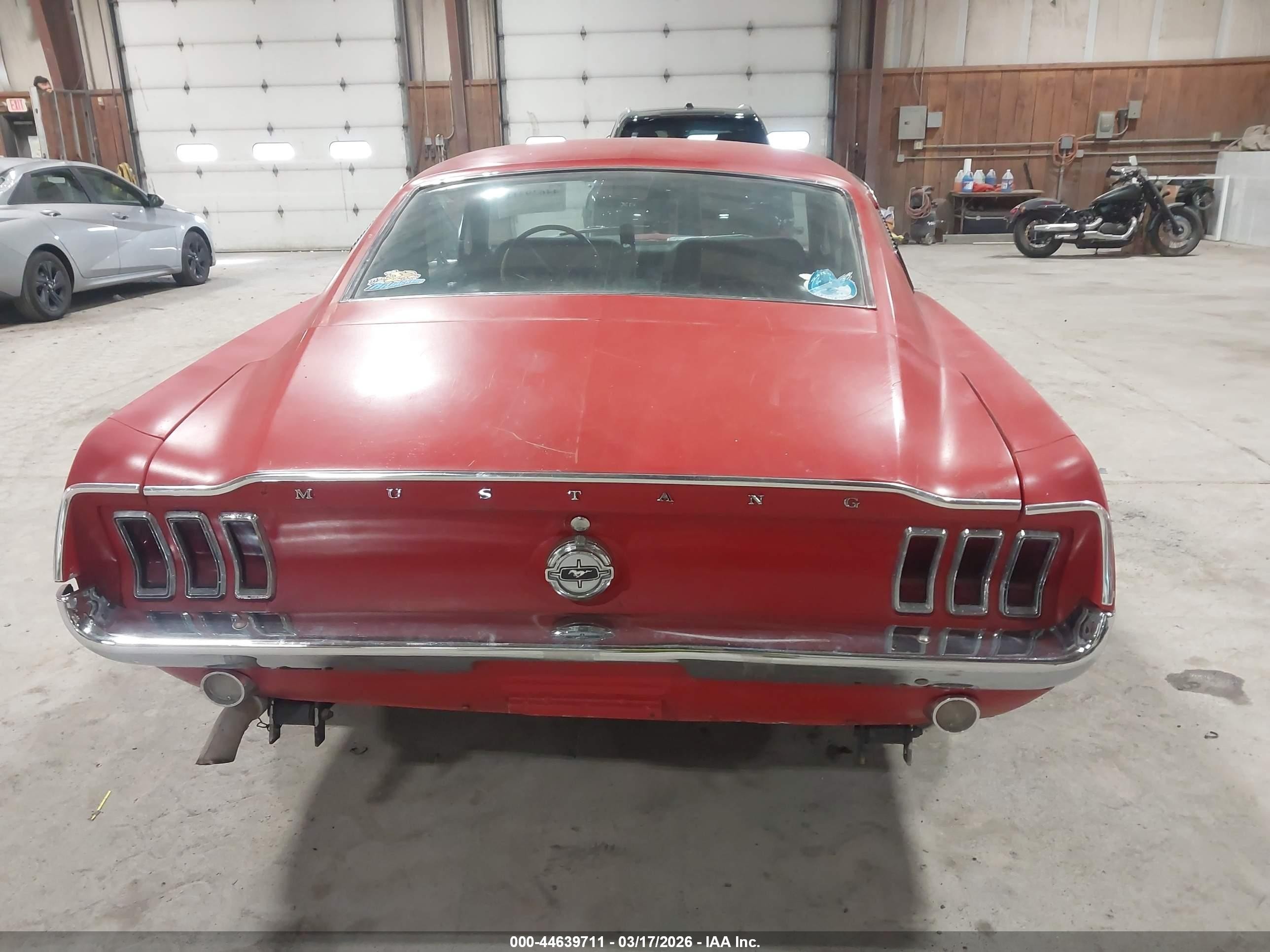 1967 Ford Mustang   Красный vin: 7T02C229102      