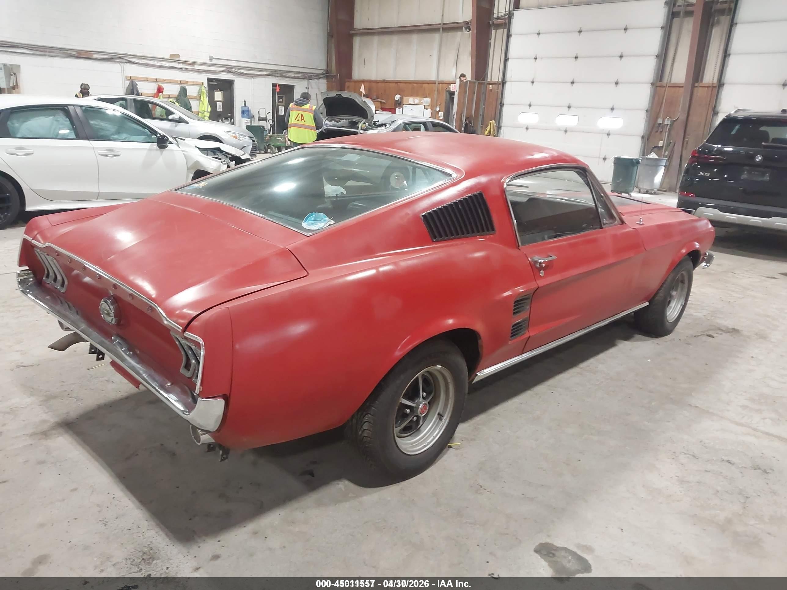 1967 Ford Mustang   Красный vin: 7T02C229102      