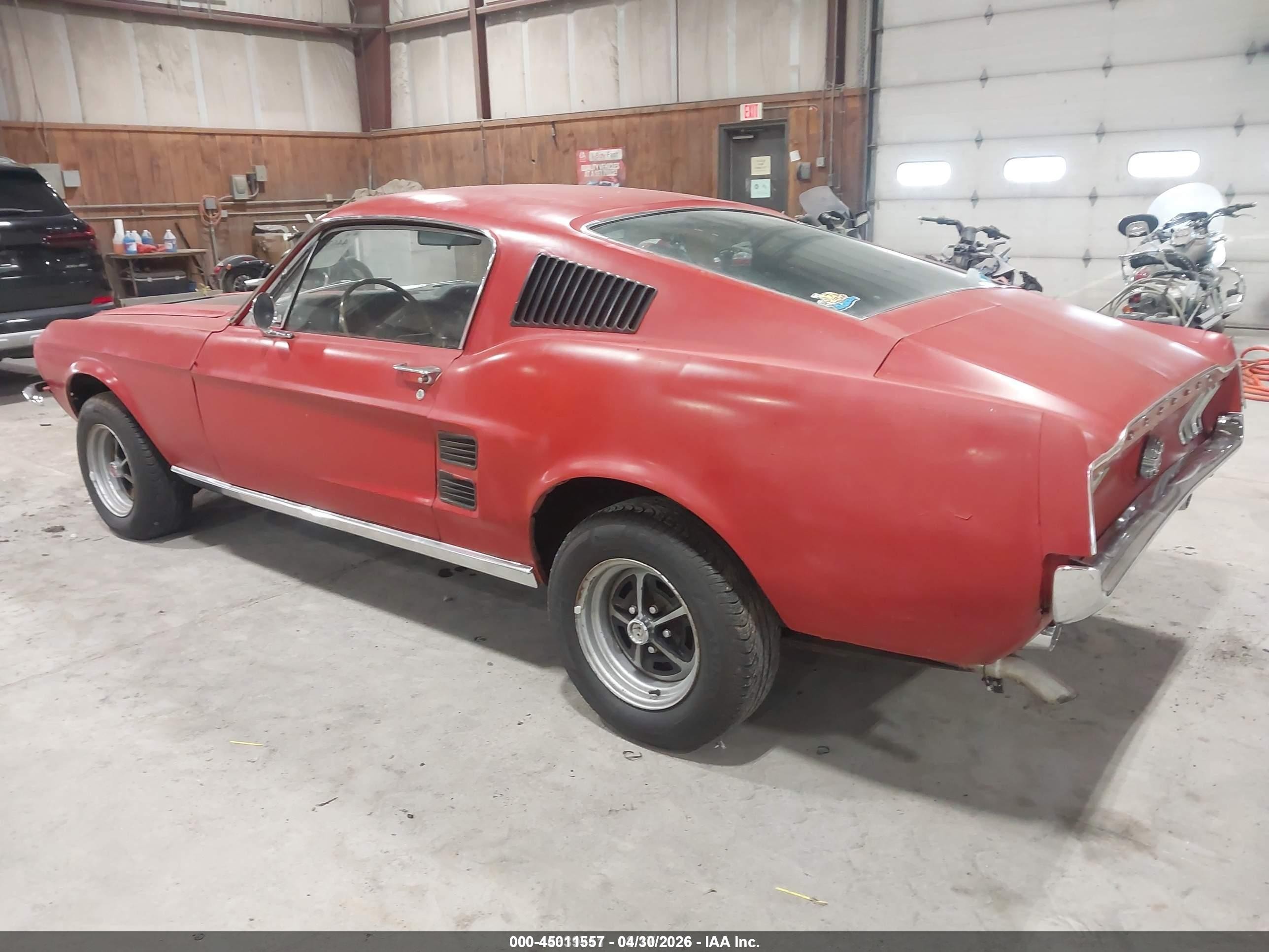 1967 Ford Mustang   Красный vin: 7T02C229102      
