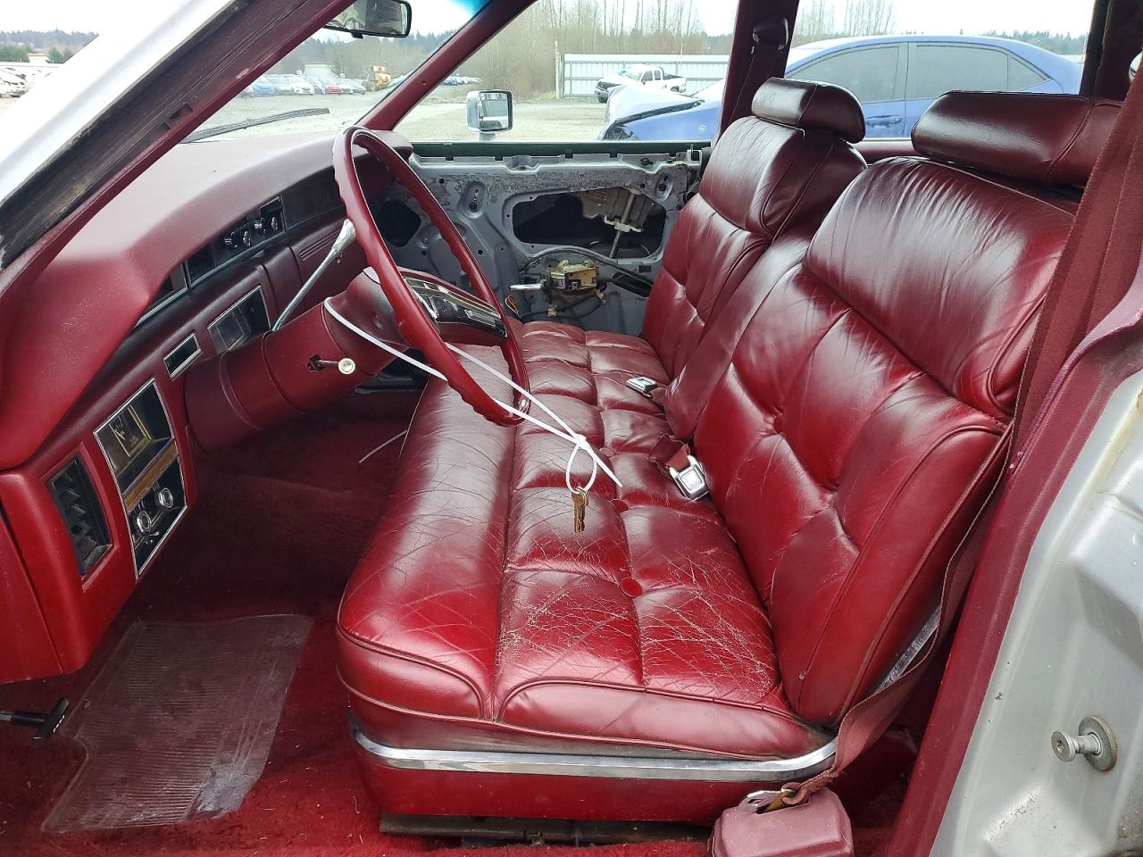 1977 Lincoln Continenta Silver vin: 7Y82A857654