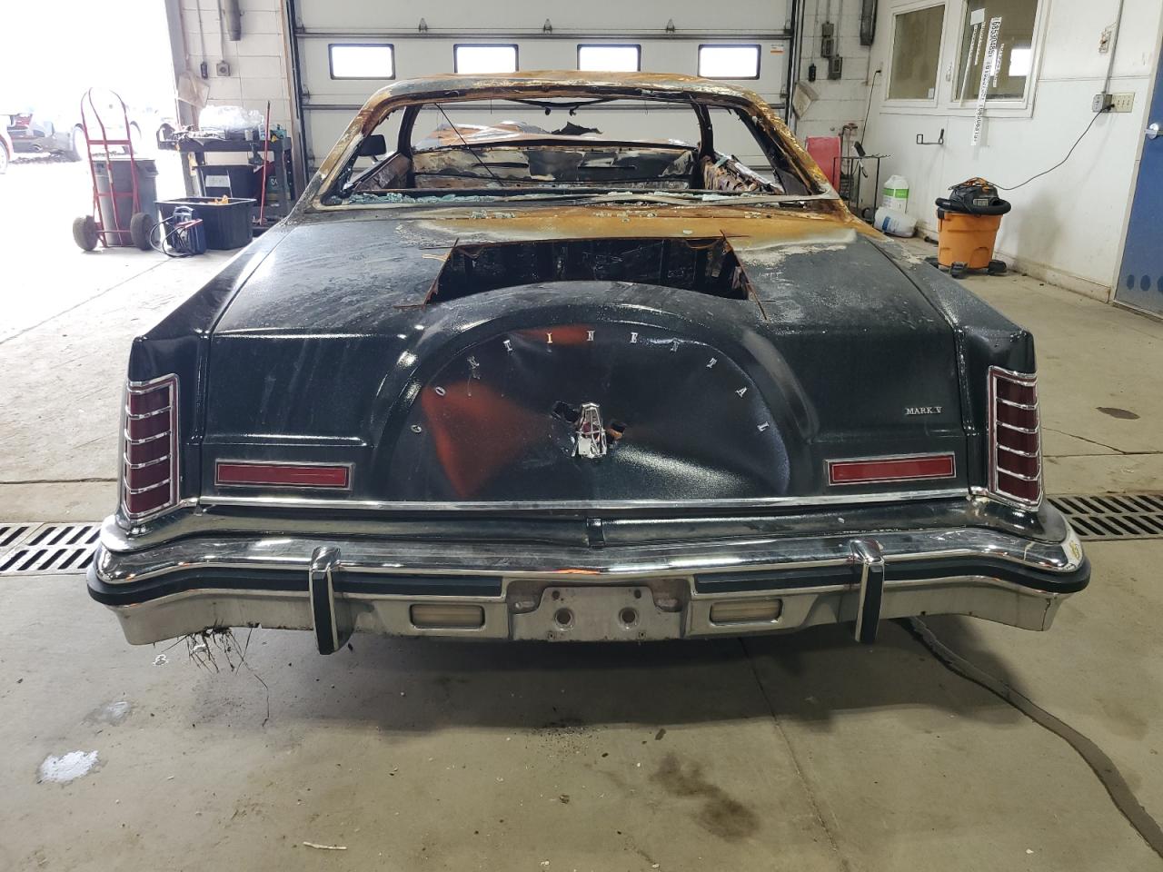 1977 Lincoln Continentl Burn vin: 7Y89A827330
