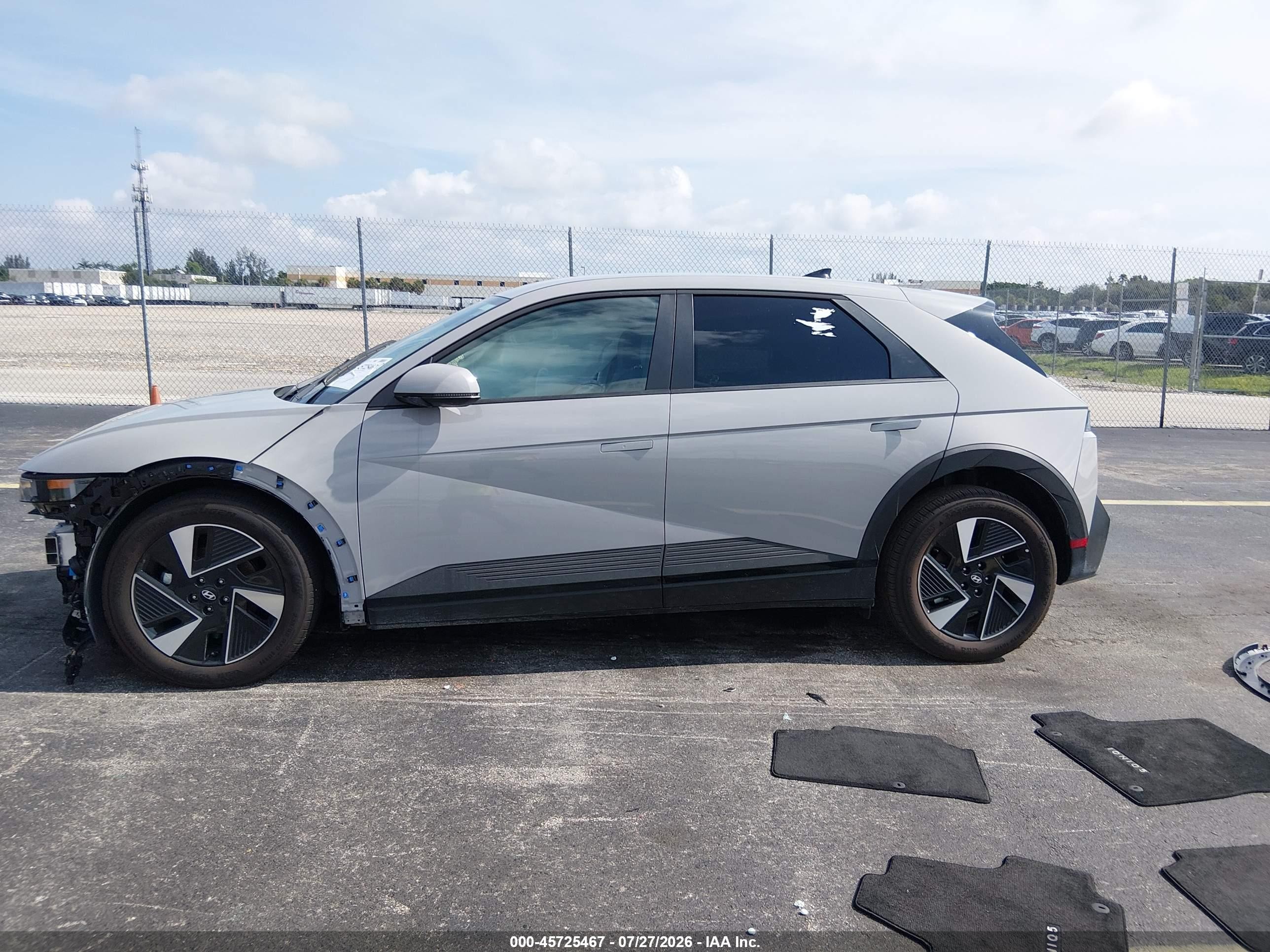2026 Hyundai Ioniq 5 Sel Gray vin: 7YAKN4DA9TY059857