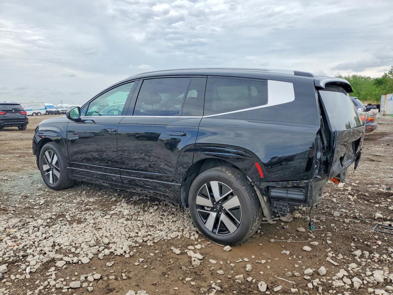 2026 Hyundai Ioniq 9 Sel Black vin: 7YAMUFS32TY005764