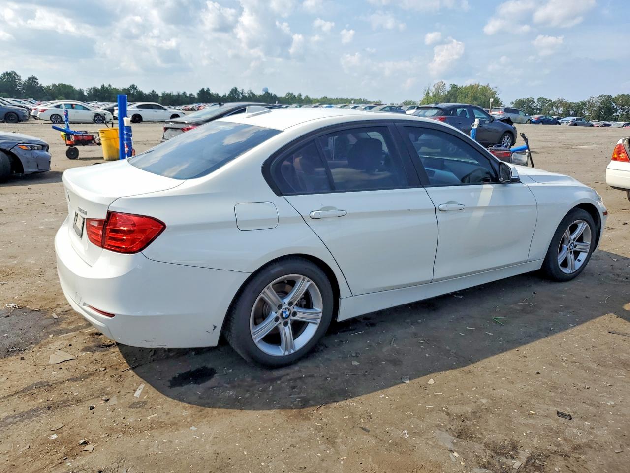 2013 Bmw 328 I White vin: WBA3A5C56DF602240