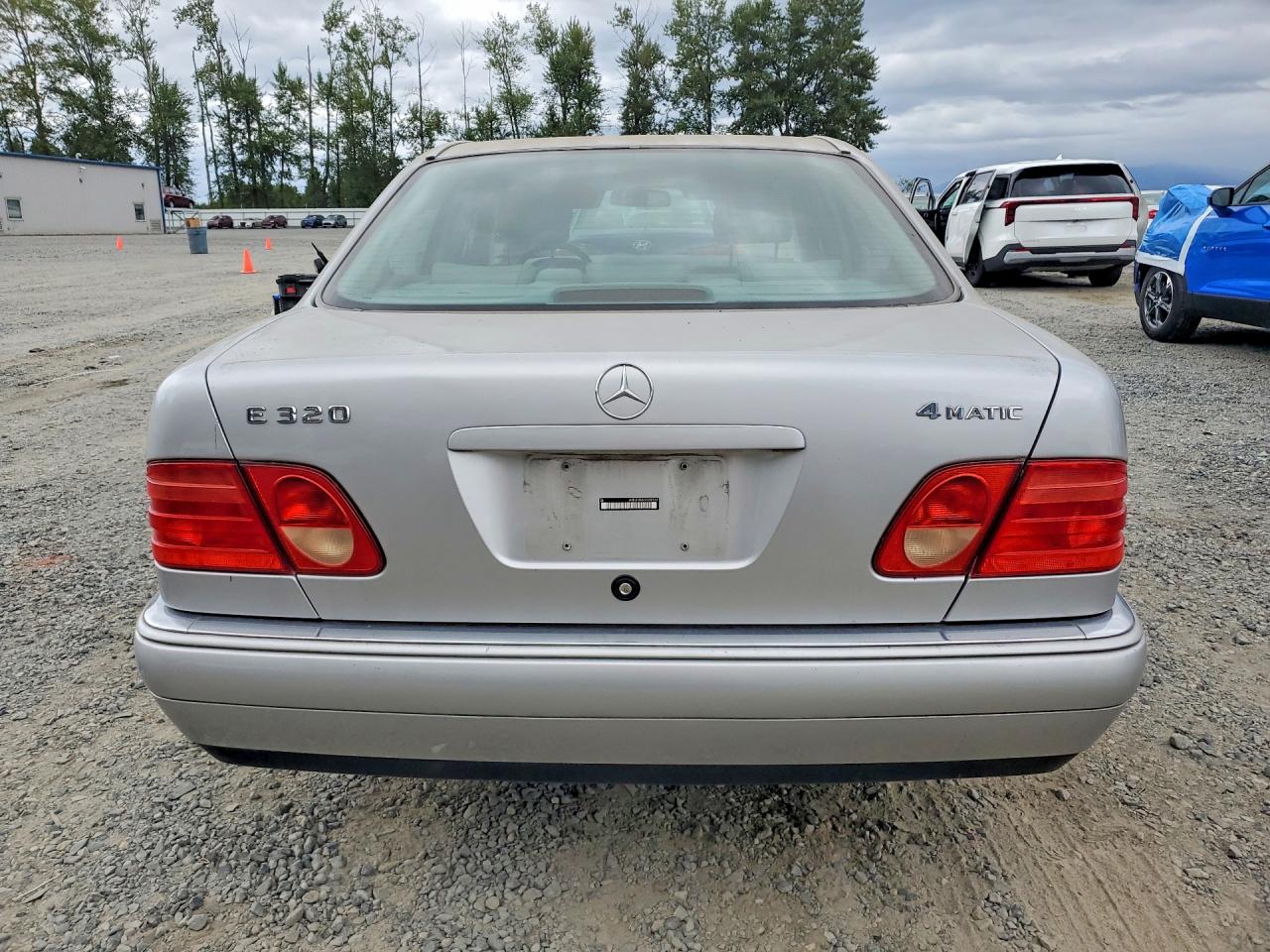 1999 Mercedes-benz E 320 4matic Silver vin: WDBJF82H4XX018540