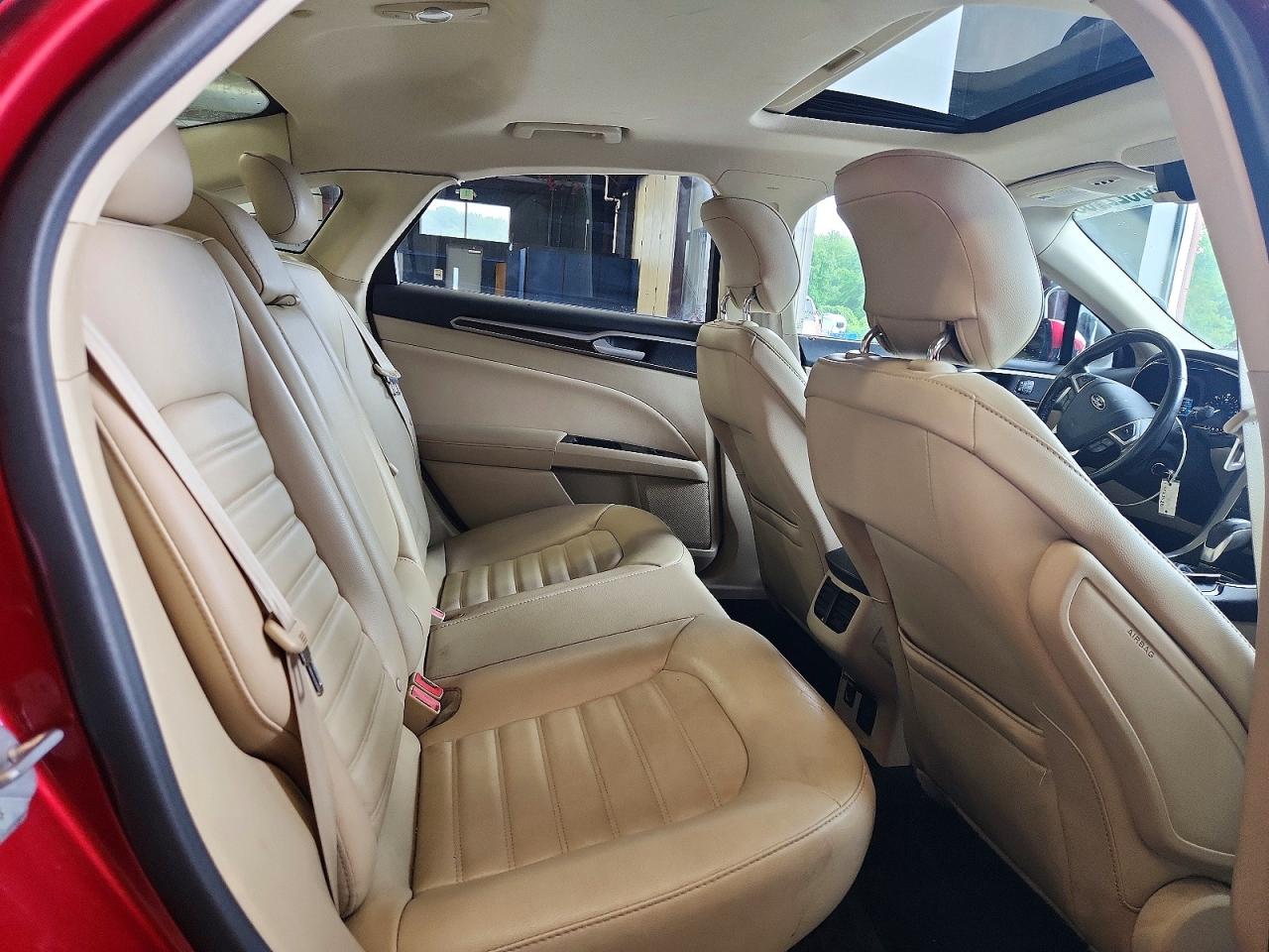 2014 Ford Fusion Se Phev Красный vin: 3FA6P0PU6ER216320