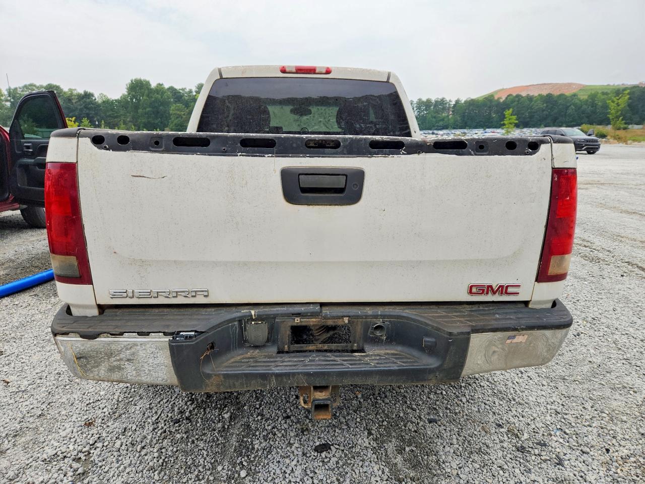 2008 Gmc Sierra C1500 White vin: 3GTEC13C18G100284