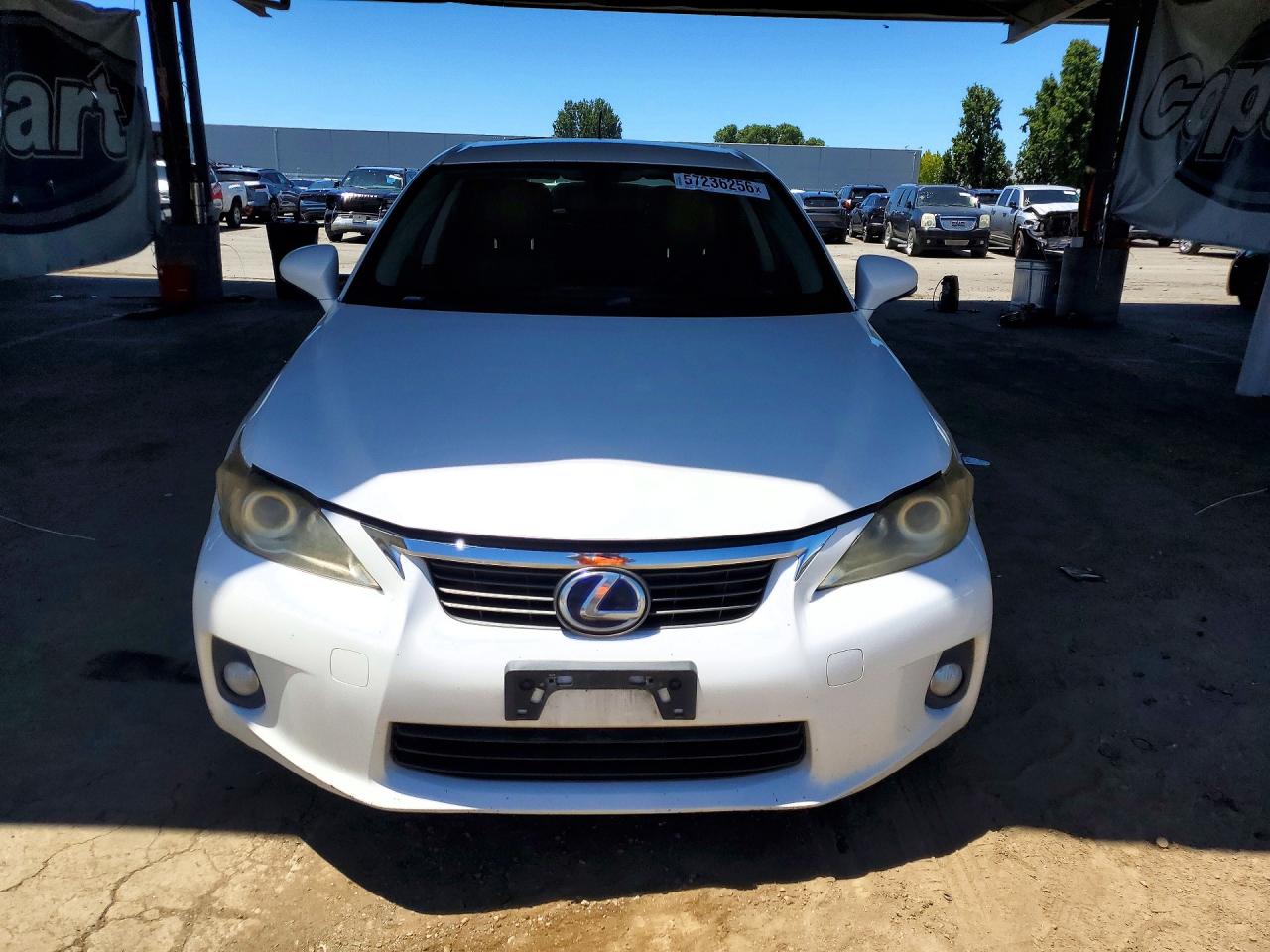 2011 Lexus Ct 200 White vin: JTHKD5BH6B2030641
