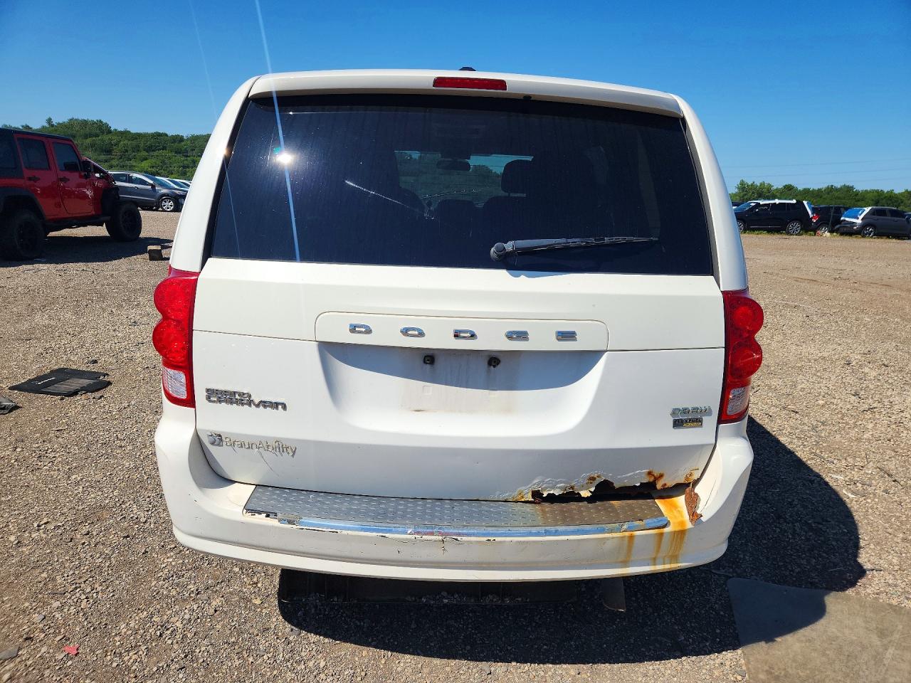 2012 Dodge Grand Caravan Crew White vin: 2C4RDGDG9CR177846