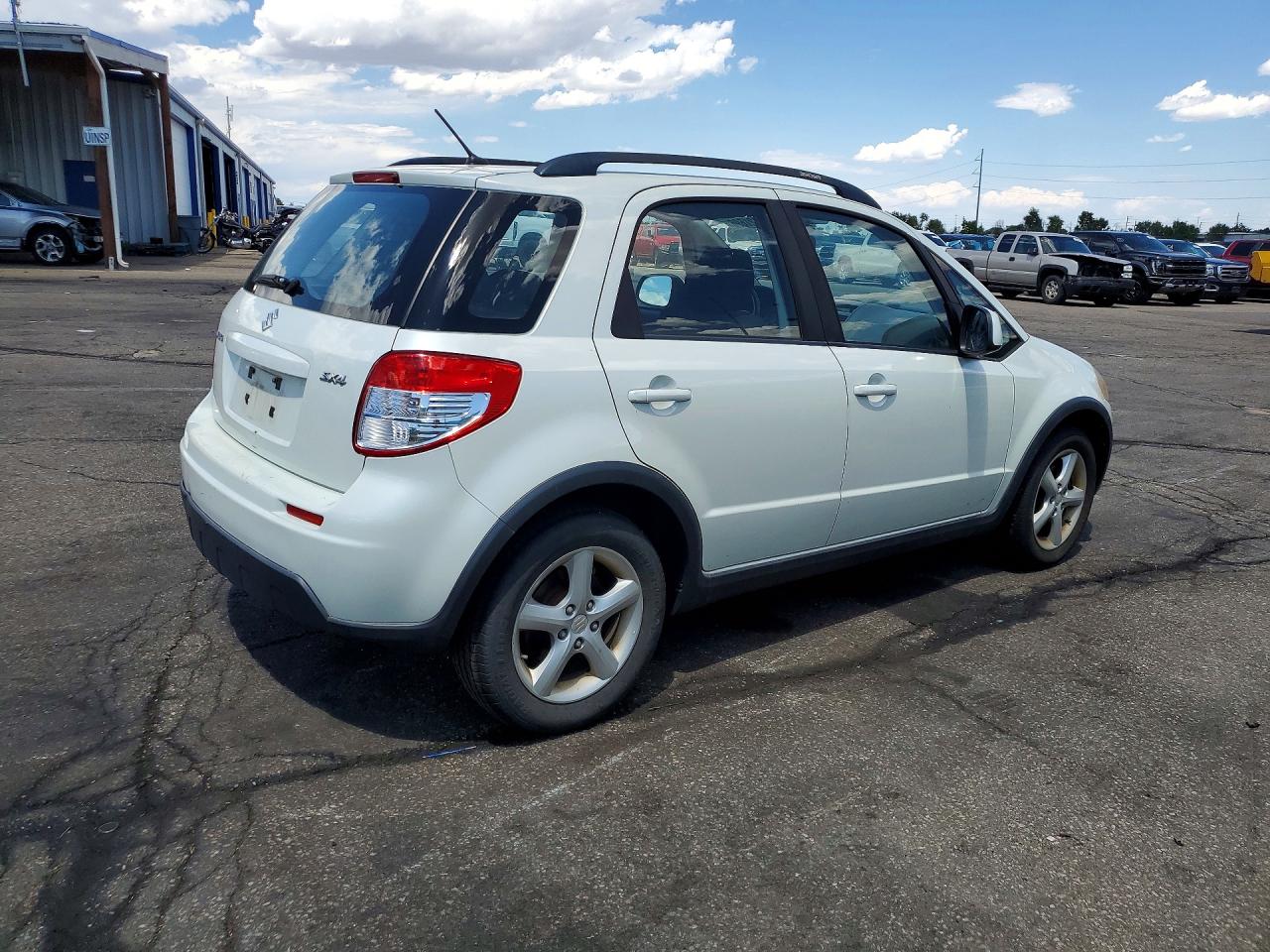 2009 Suzuki Sx4 Technology White vin: JS2YA413096201610