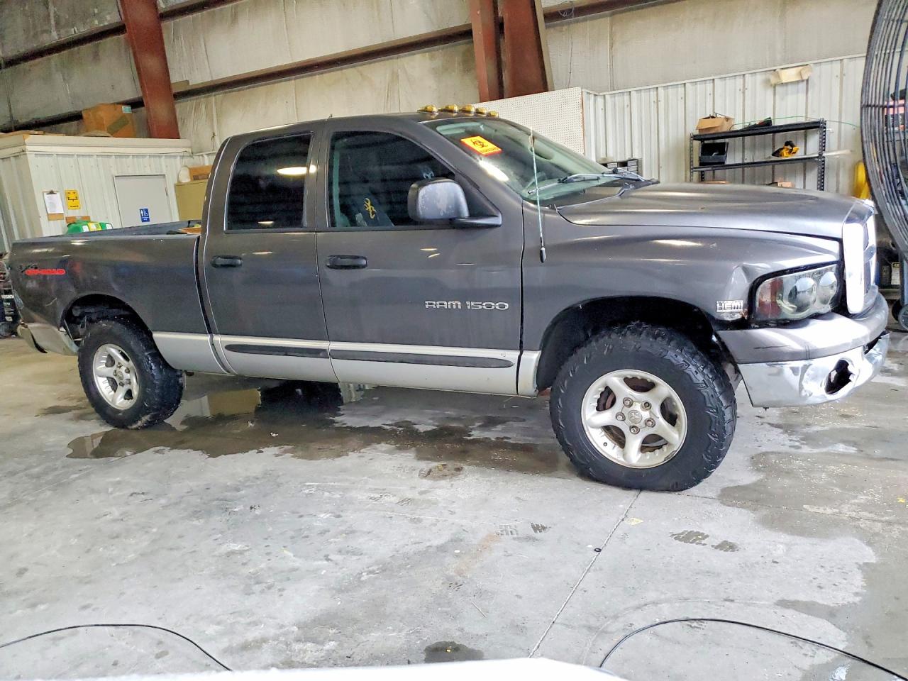 2004 Dodge Ram 1500 St Серый vin: 1D7HU18D94S547417