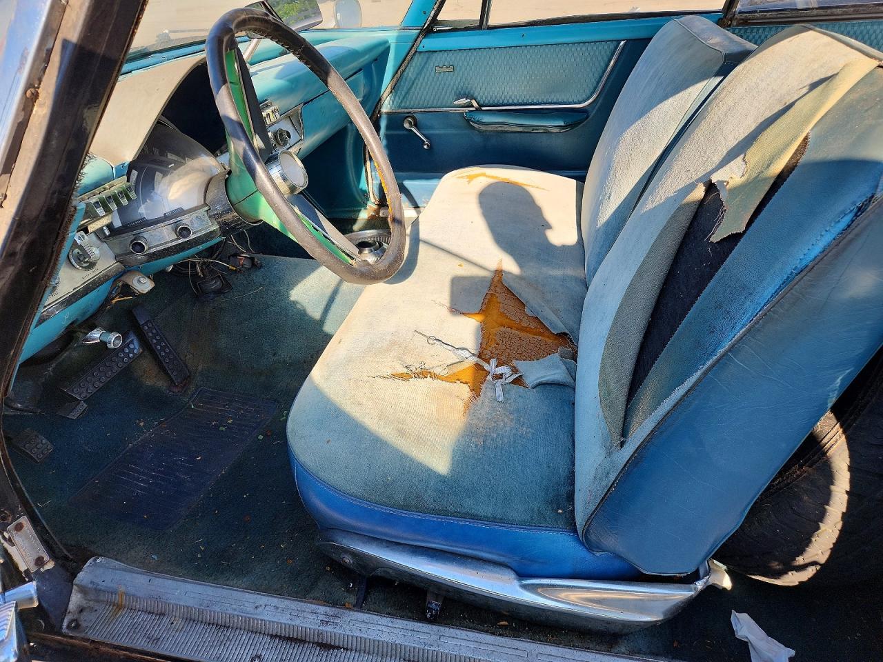 1960 Chrysler New Yorker Black vin: 8103115967