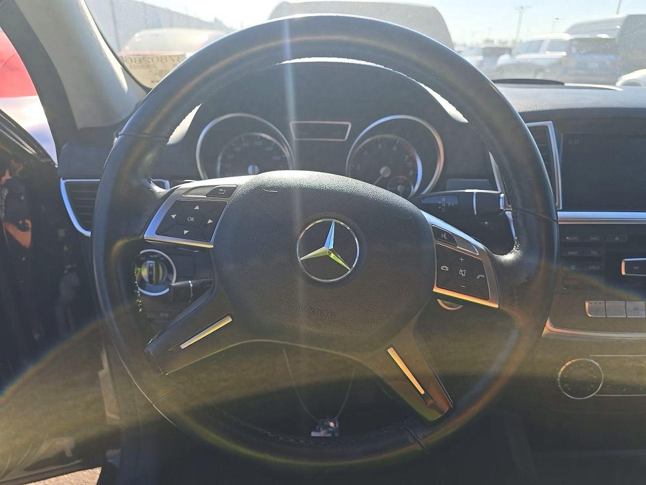 2015 Merz Ml 350 Black vin: 4JGDA5JB2FA535616