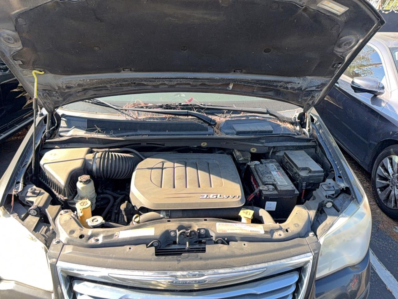 2012 Chrysler Town & Country Touring Gray vin: 2C4RC1BG2CR344552