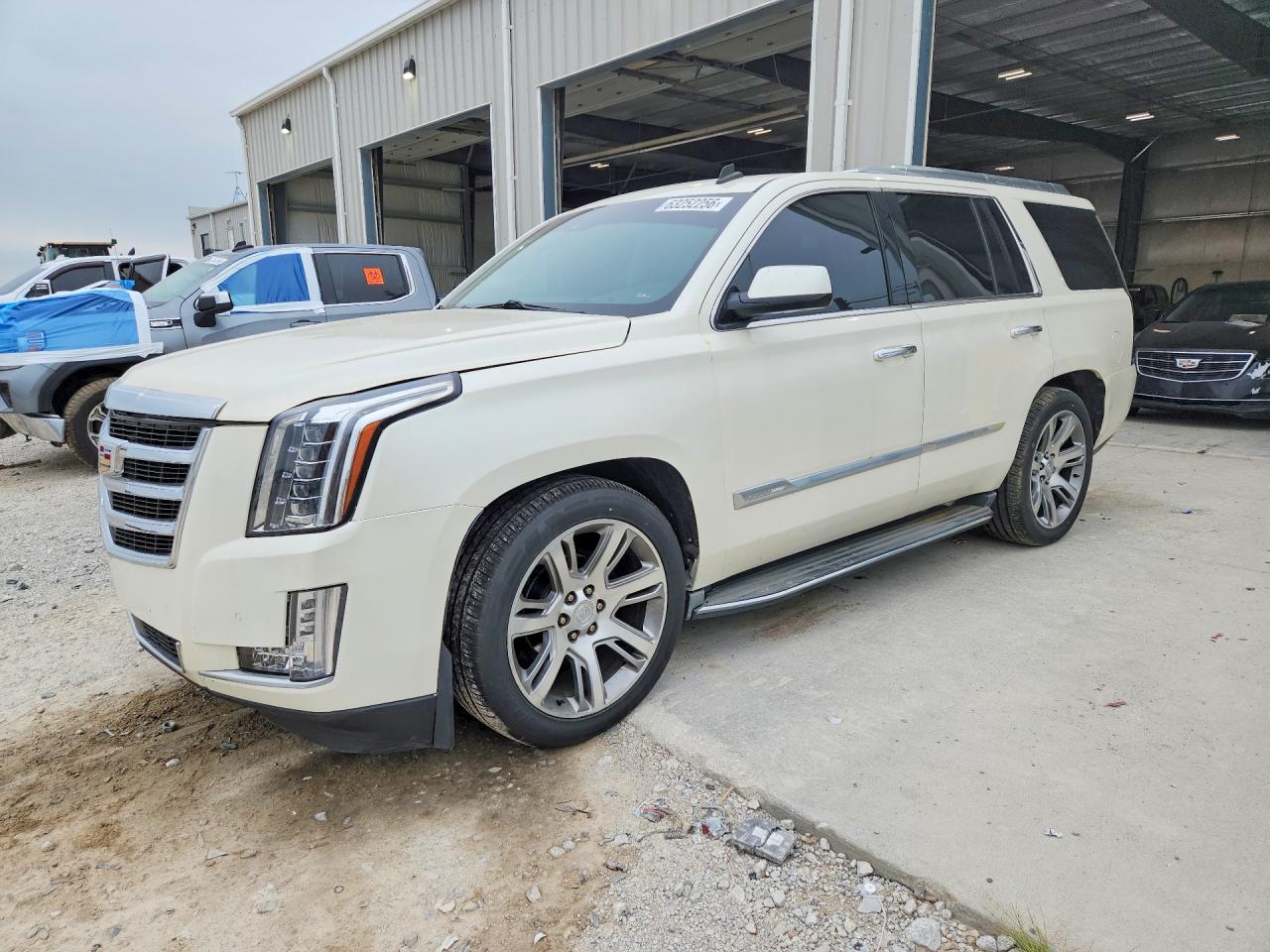 2015 Cadillac Escalade Premium Beige vin: 1GYS4CKJXFR293277