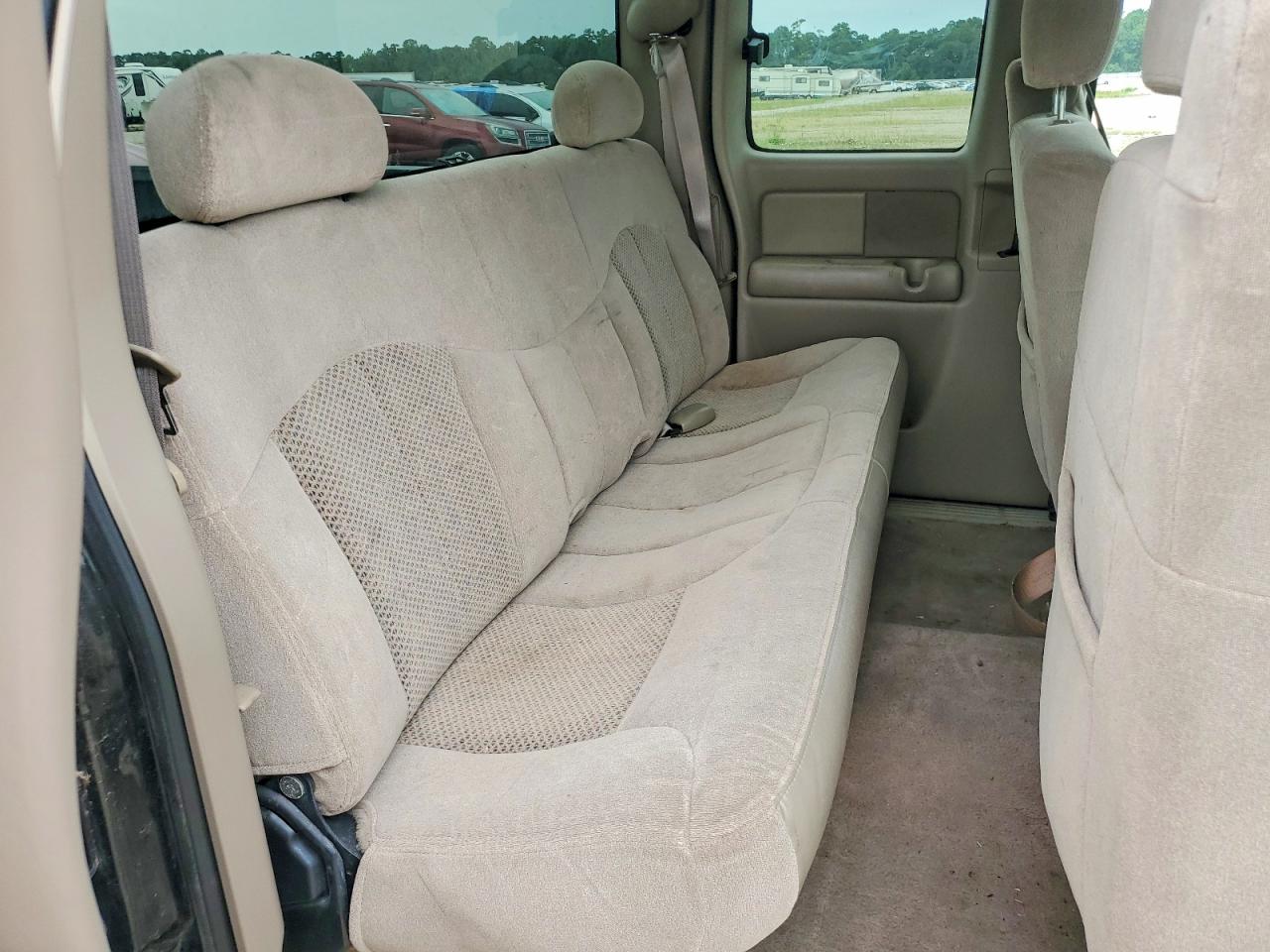 2002 Chevrolet Silverado C1500 Красный vin: 2GCEC19W421425349