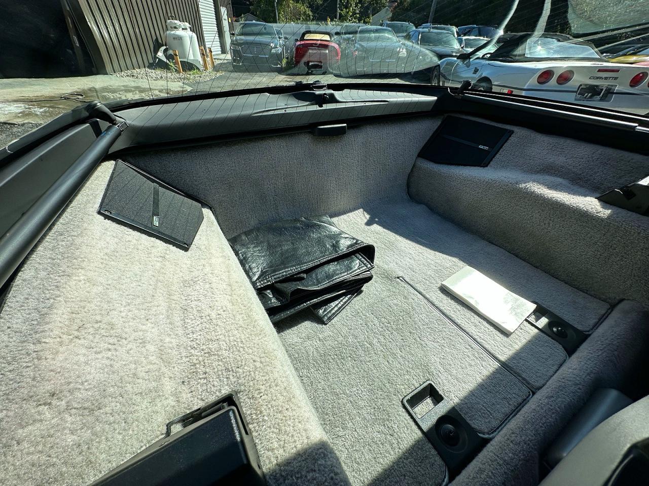 1984 Chevrolet Corvette Gray vin: 1G1AY0780E5147284