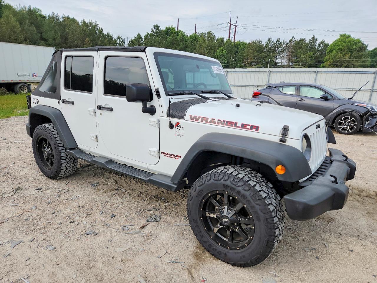 2014 Jeep Wrangler Unlimited Sport White vin: 1C4BJWDG3EL244019