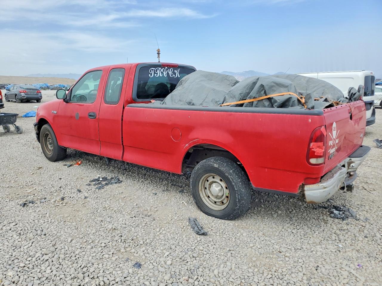 1999 Ford F-150 Красный vin: 1FTZX1724XNC04670
