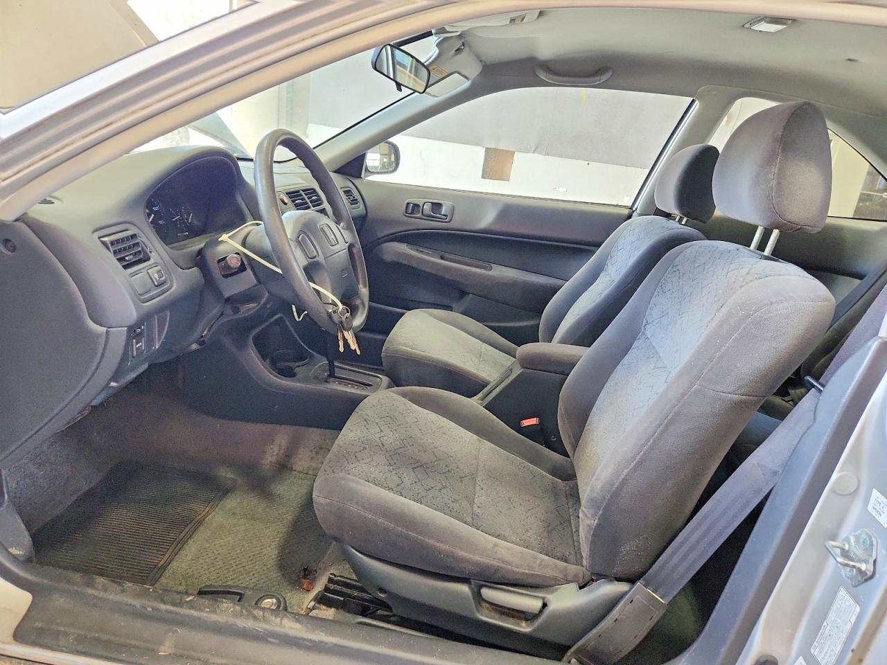 2000 Honda Civic Hx Silver vin: 1HGEJ7221YL124462