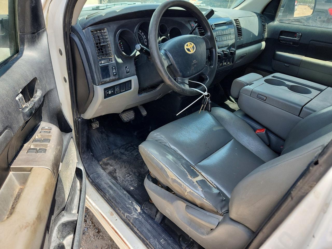 2011 Toyota Tundra Double Cab Sr5 White vin: 5TFRM5F13BX035067