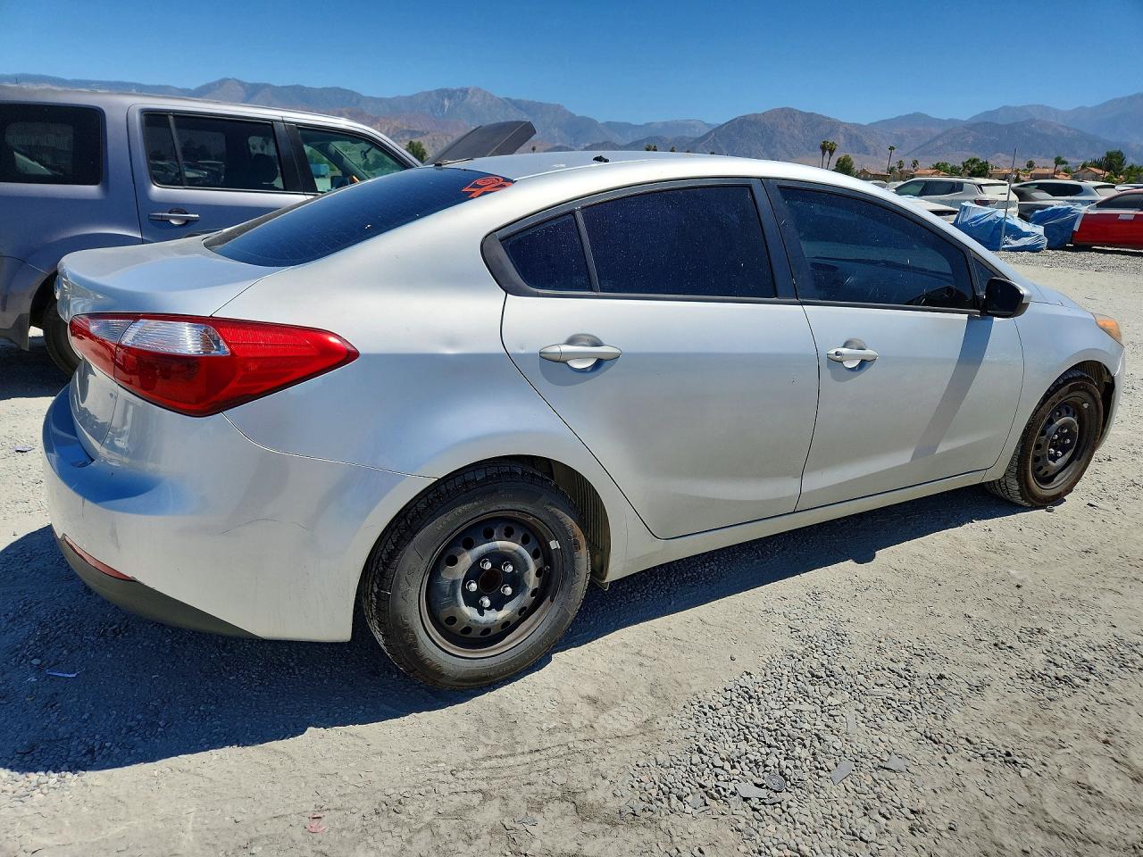 2014 Kia Forte Lx Серебряный vin: KNAFK4A64E5120020