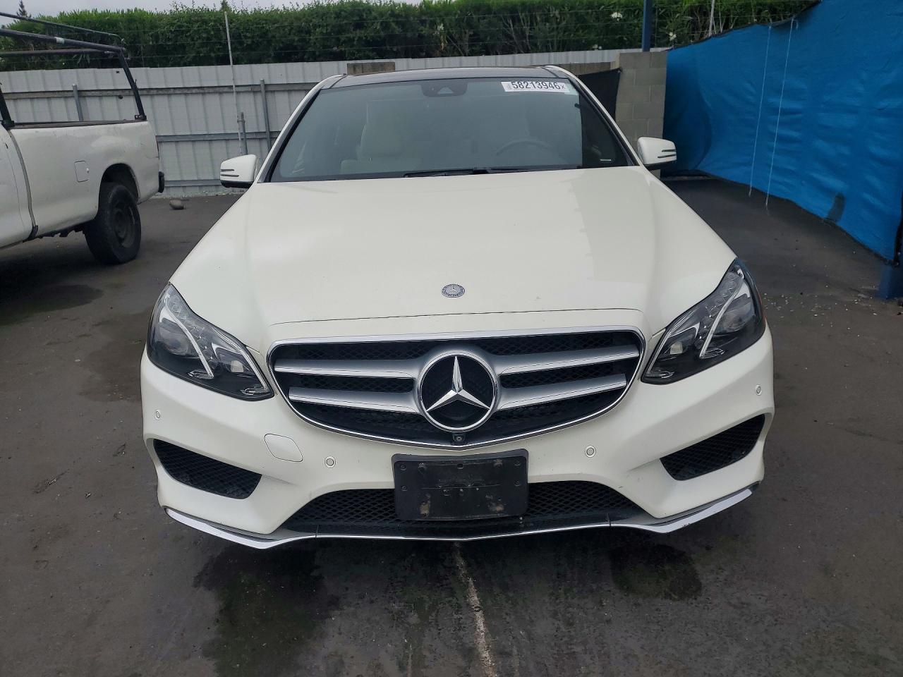2014 Mercedes-benz E 350 White vin: WDDHF5KB8EB017725