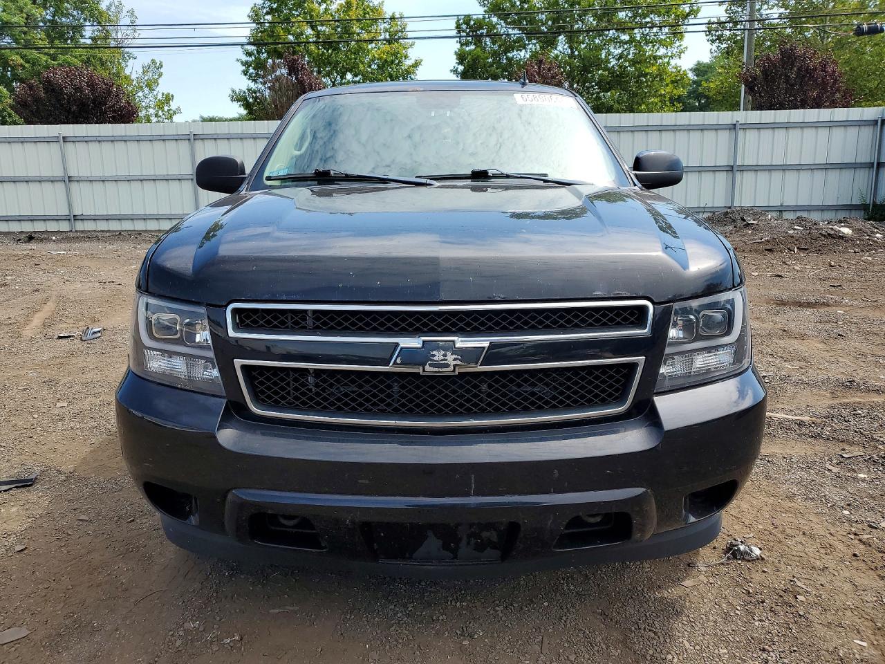 2011 Chevrolet Tahoe K1500 Ls Black vin: 1GNSKAE09BR271906