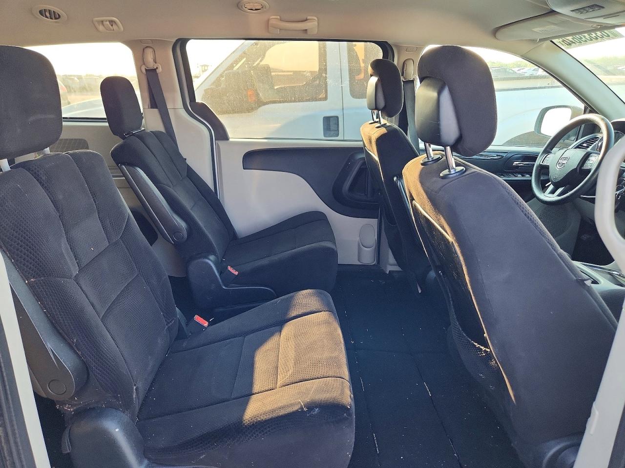 2014 Dodge Grand Caravan Sxt Gray vin: 2C4RDGCGXER128899