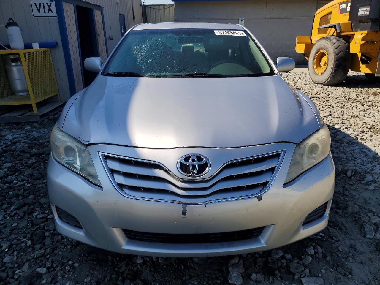 2011 Toyota Camry Le Silver vin: 4T1BF3EK7BU133624