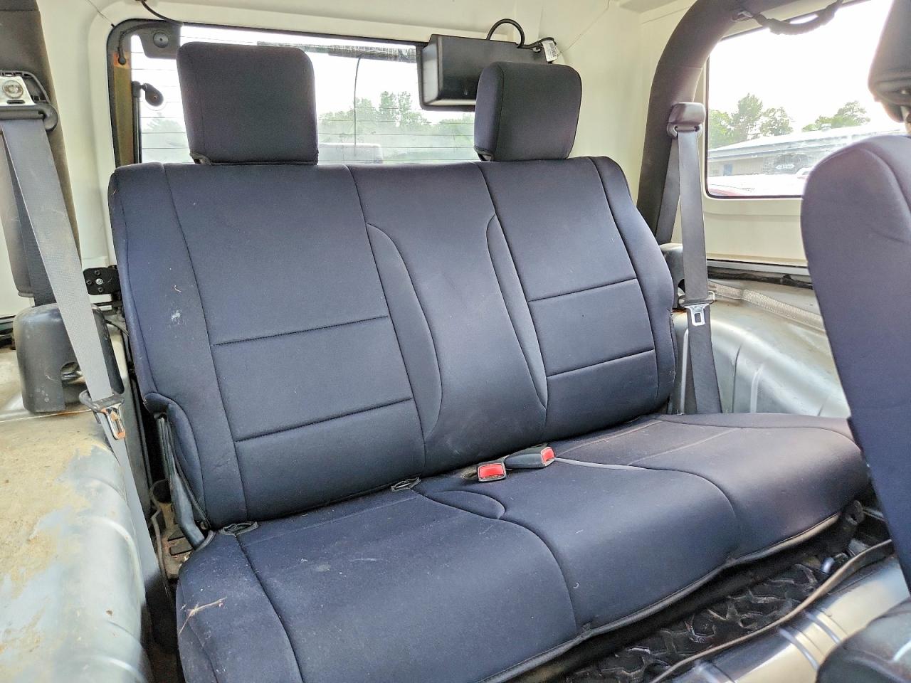 2010 Jeep Wrangler Sport Серебряный vin: 1J4AA2D16AL229826