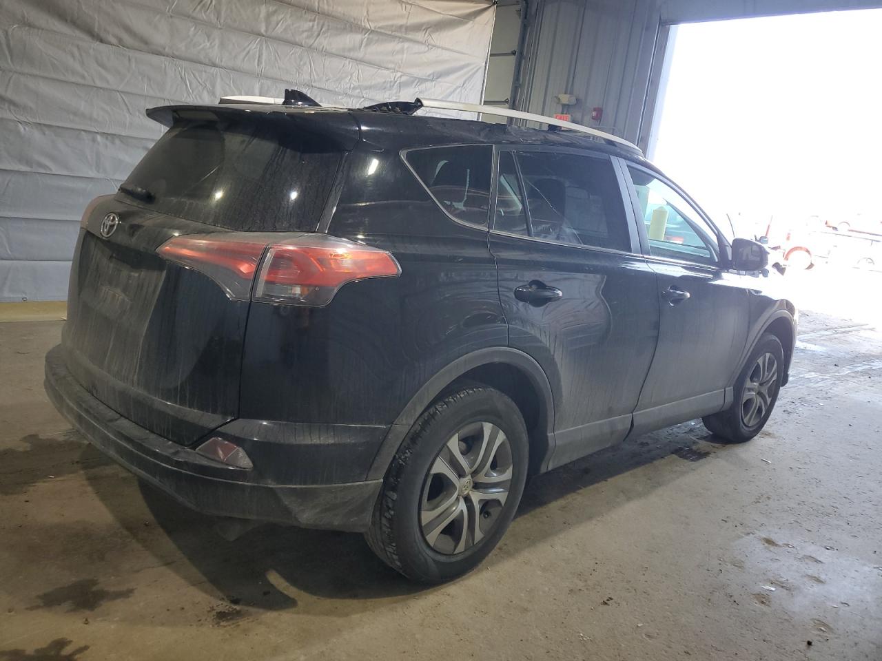 2018 Toyota Rav4 Le Black vin: 2T3ZFREV7JW497236