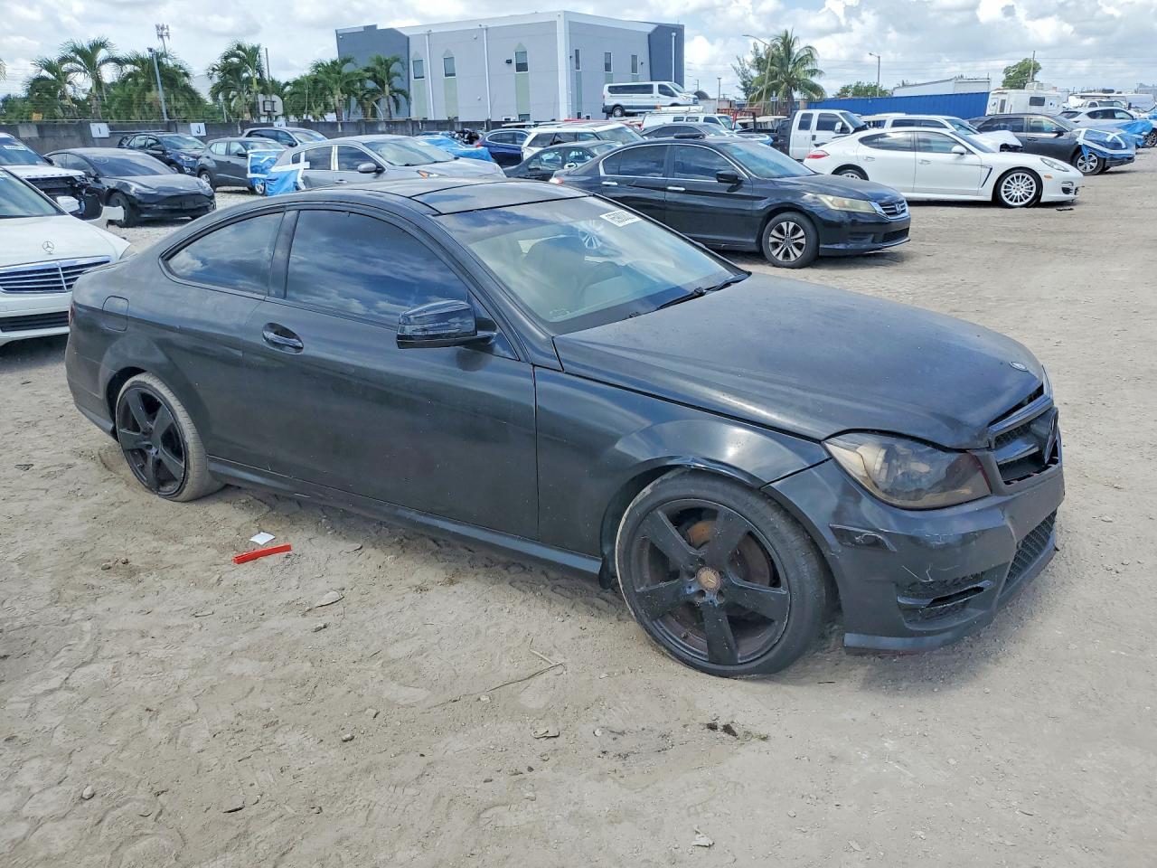 2013 Mercedes-benz C 250 Black vin: WDDGJ4HBXDG005282
